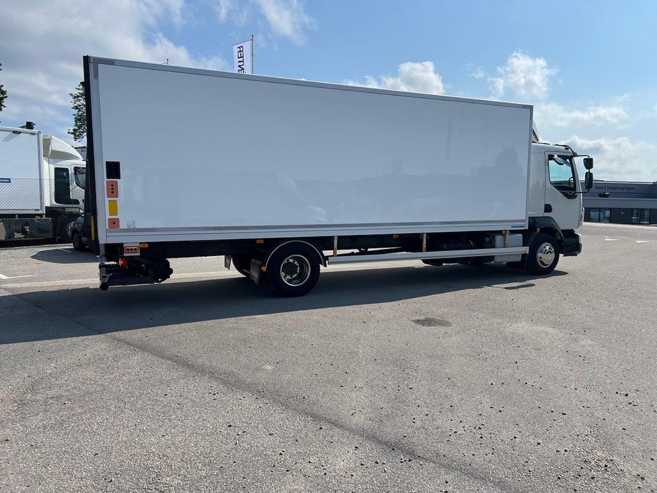 Volvo FL 210 4x2 Värmare i skåp, *4500 Mil*  Euro 6 2021 - Skåp