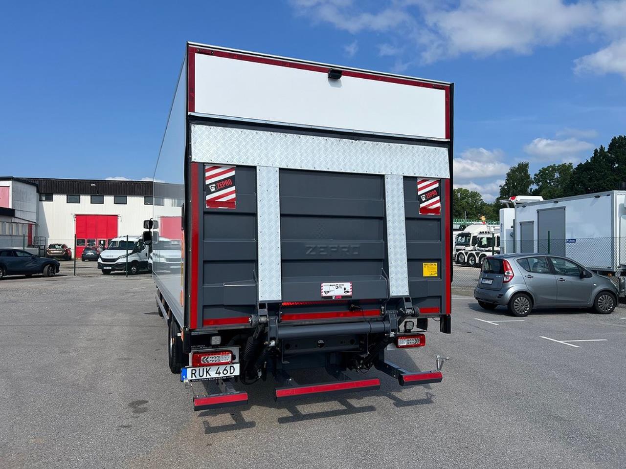 Volvo FL 210 4x2 Värmare i skåp, *4500 Mil*  Euro 6 2021 - Skåp
