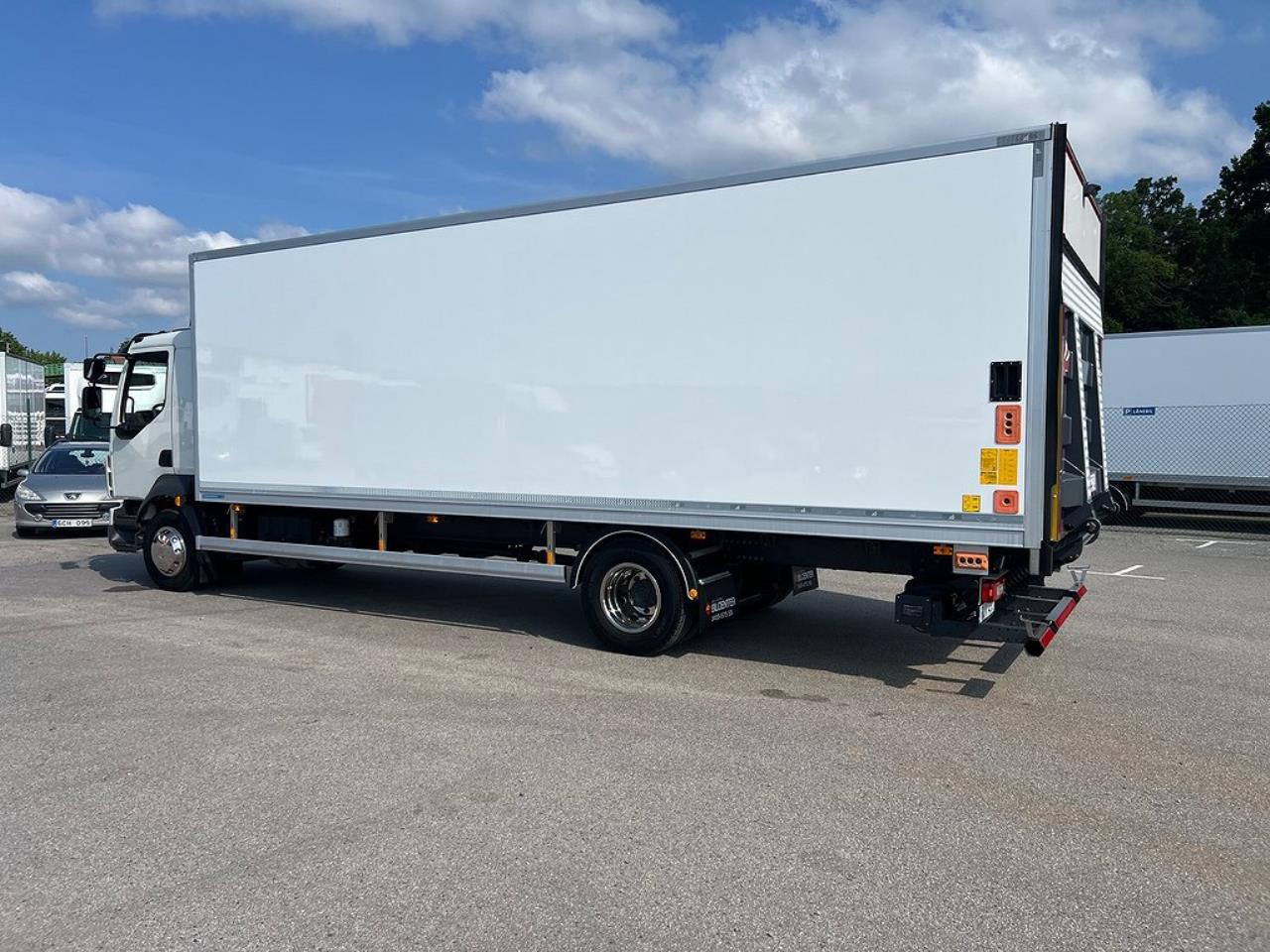 Volvo FL 210 4x2 Värmare i skåp, *4500 Mil*  Euro 6 2021 - Skåp