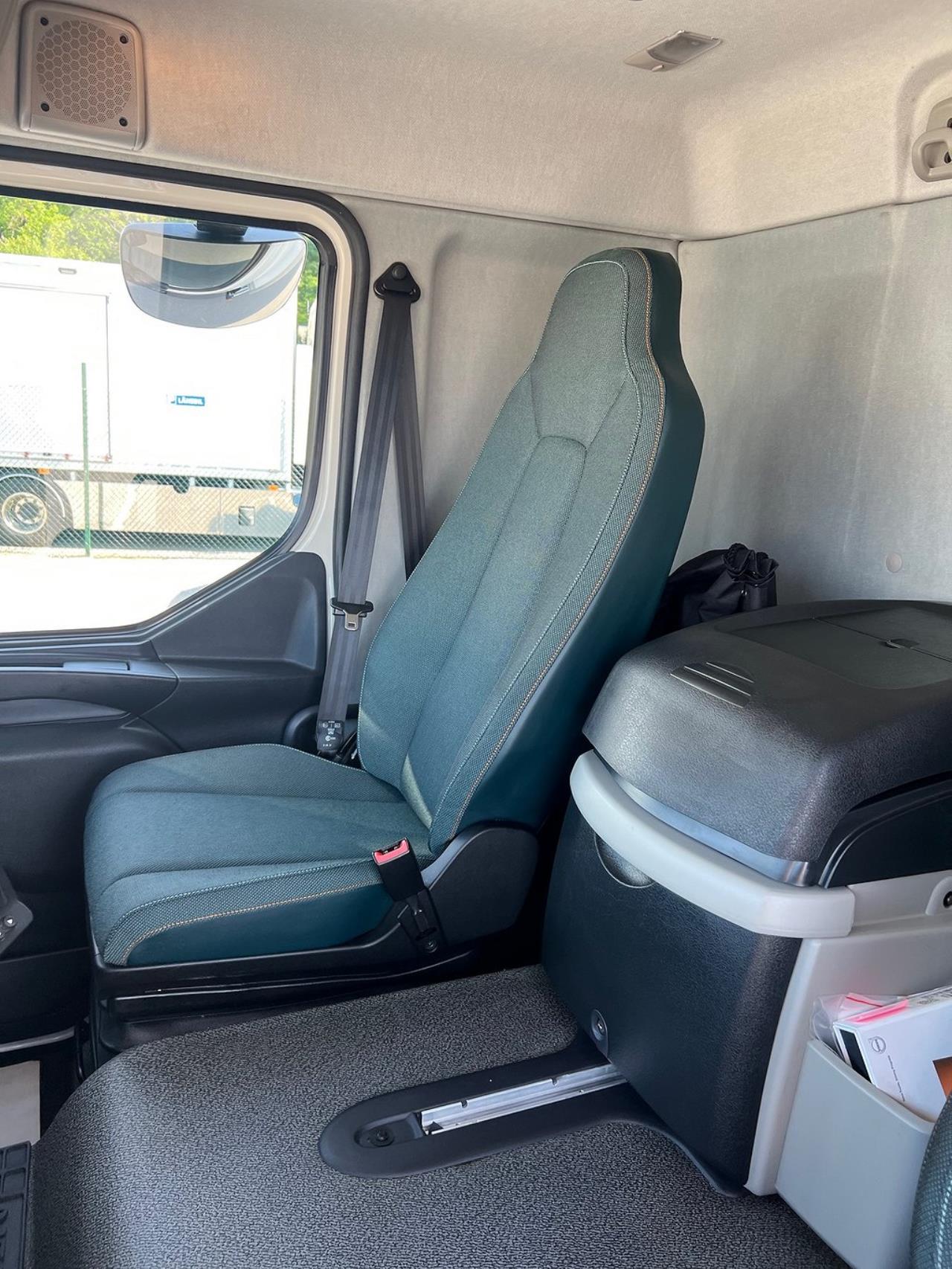 Volvo FL 210 4x2 Värmare i skåp, *4500 Mil*  Euro 6 2021 - Skåp