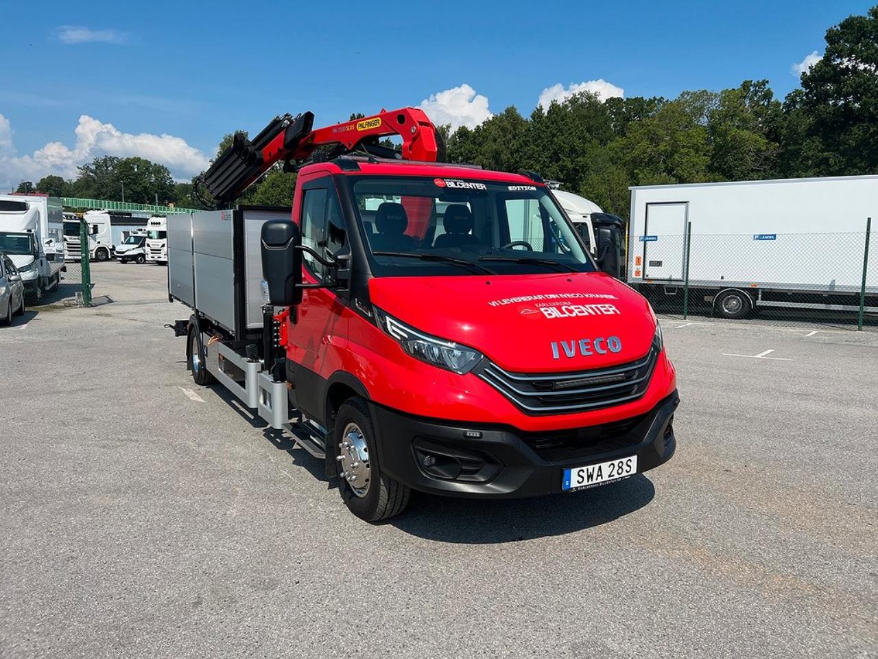 Iveco Daily 72C18 Tippbil / Kranbil Palfinger Kran & Skopa 2024 - Övrigt