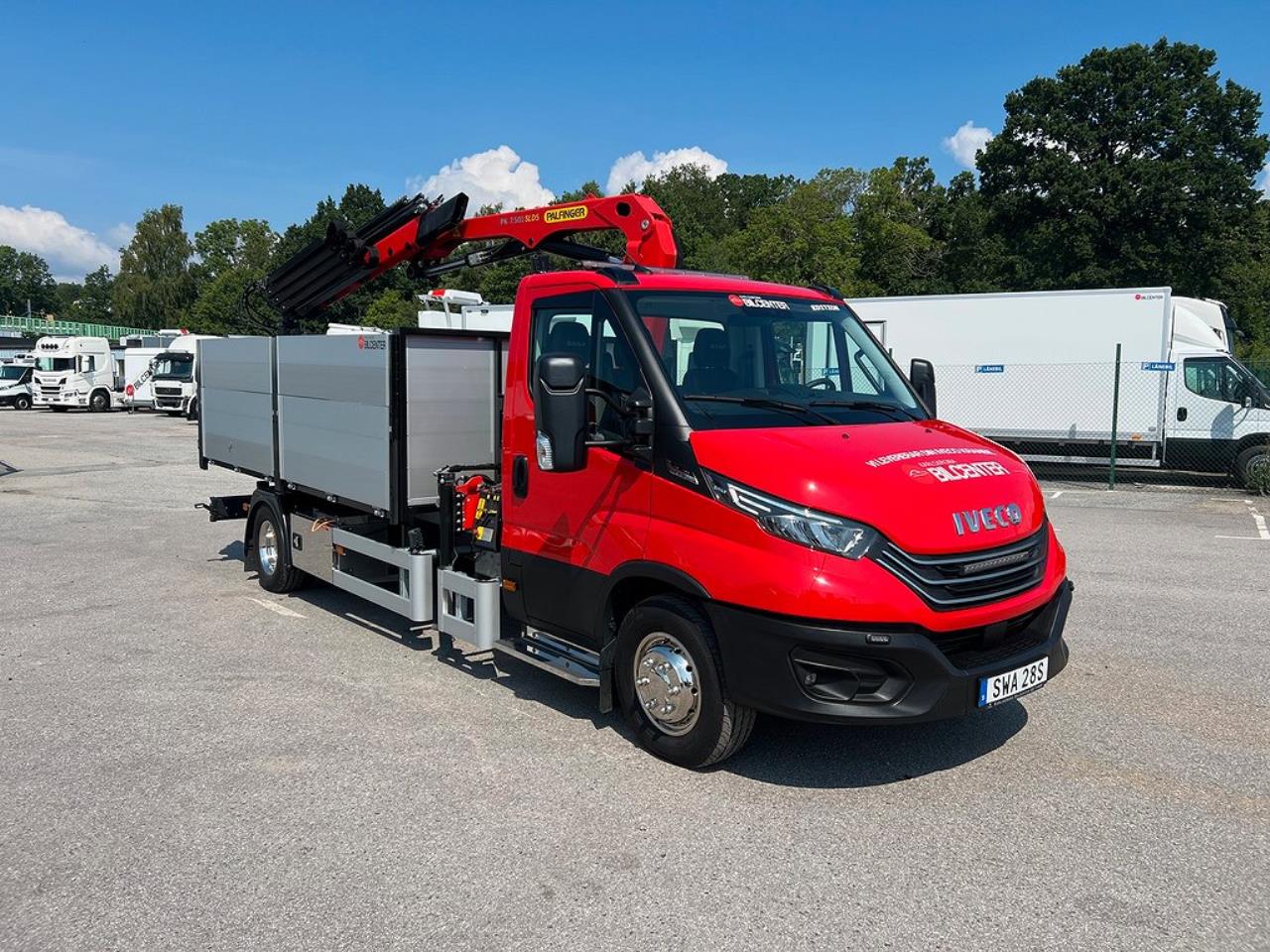 Iveco Daily 72C18 Tippbil / Kranbil Palfinger Kran & Skopa 2024 - Övrigt