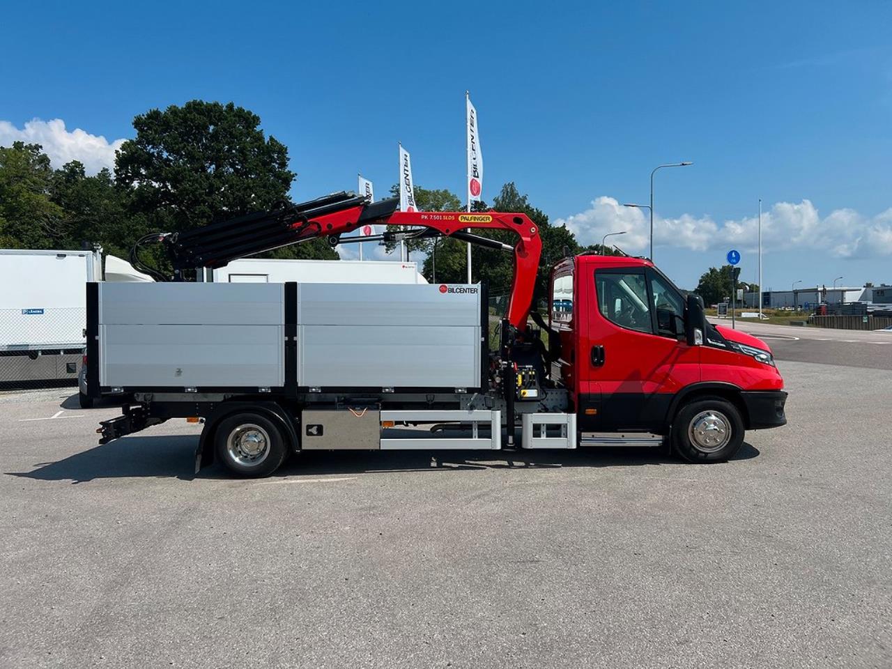 Iveco Daily 72C18 Tippbil / Kranbil Palfinger Kran & Skopa 2024 - Övrigt