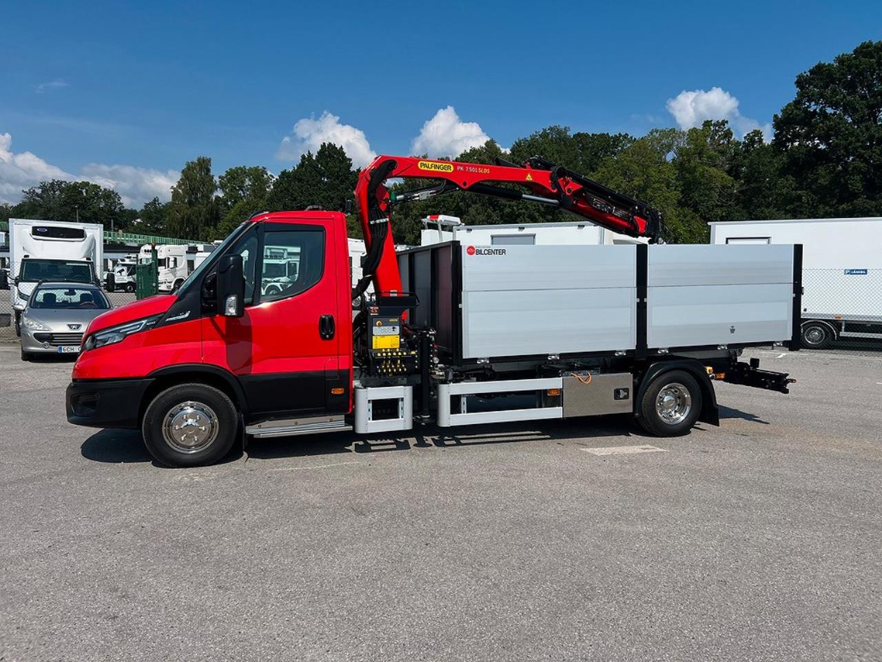 Iveco Daily 72C18 Tippbil / Kranbil Palfinger Kran & Skopa 2024 - Övrigt