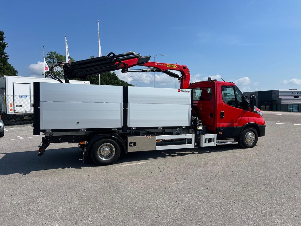 Iveco Daily 72C18 Tippbil / Kranbil Palfinger Kran & Skopa 2024 - Övrigt