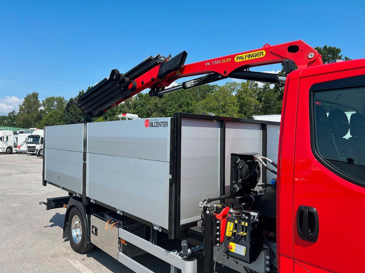 Iveco Daily 72C18 Tippbil / Kranbil Palfinger Kran & Skopa 2024 - Övrigt