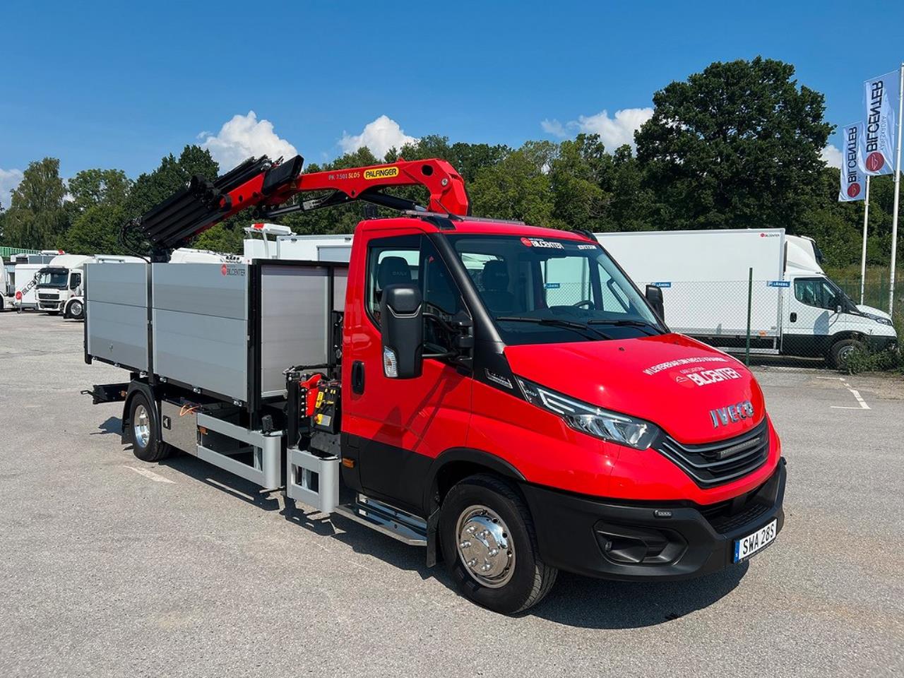 Iveco Daily 72C18 Tippbil / Kranbil Palfinger Kran & Skopa 2024 - Övrigt