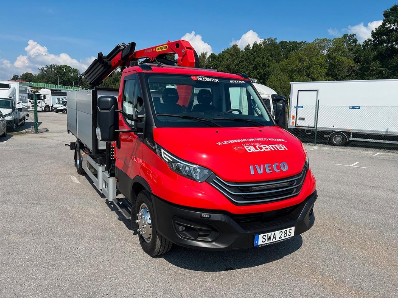 Iveco Daily 72C18 Tippbil / Kranbil Palfinger Kran & Skopa 2024 - Övrigt