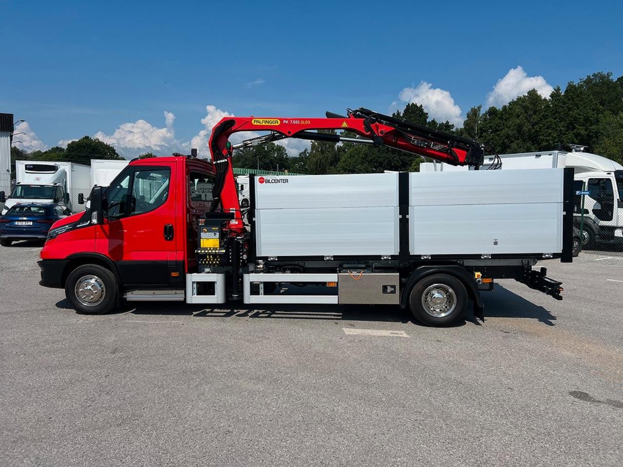 Iveco Daily 72C18 Tippbil / Kranbil Palfinger Kran & Skopa 2024 - Övrigt