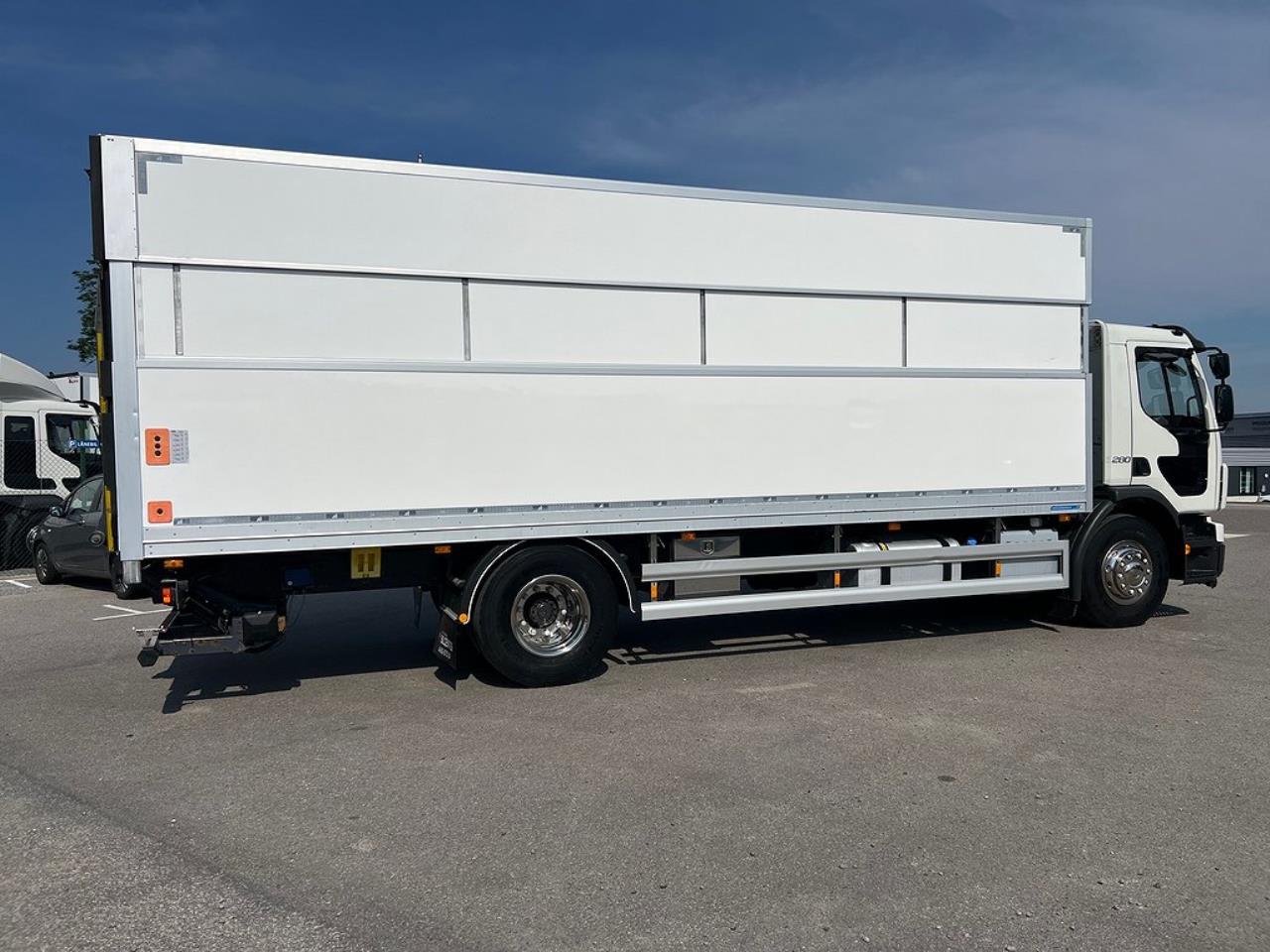 Volvo FE 280 4x2 Skåpbil Höj/Sänkbart tak, Euro 6 2019 - Skåp