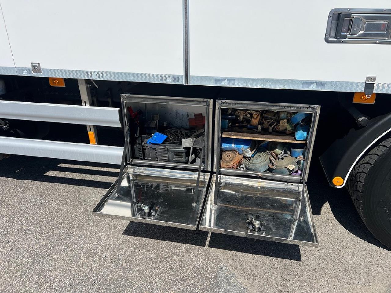 Volvo FH13 500 6x2*4 Skåpbil ÖBS I-Save I-See Skåpsvärmare  2021 - Skåp