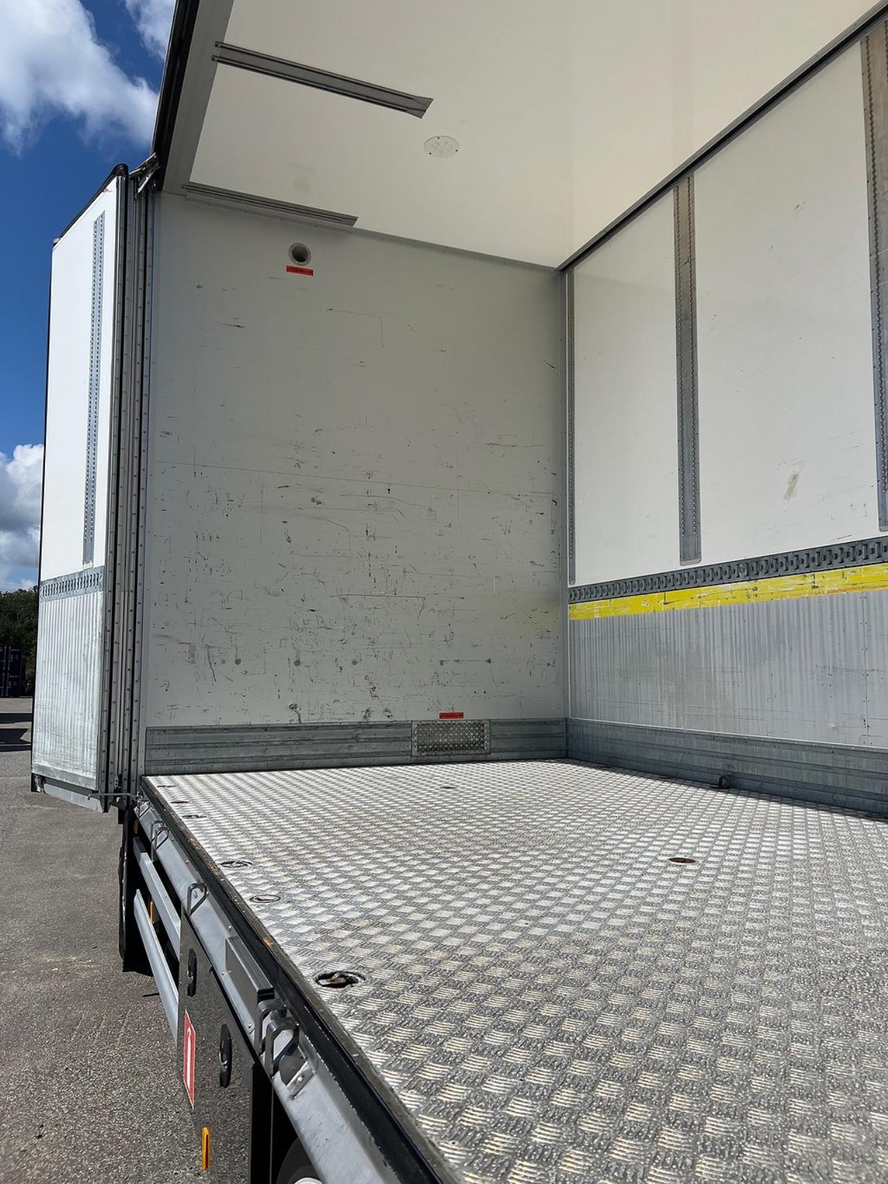 Volvo FH13 500 6x2*4 Skåpbil ÖBS I-Save I-See Skåpsvärmare  2021 - Skåp