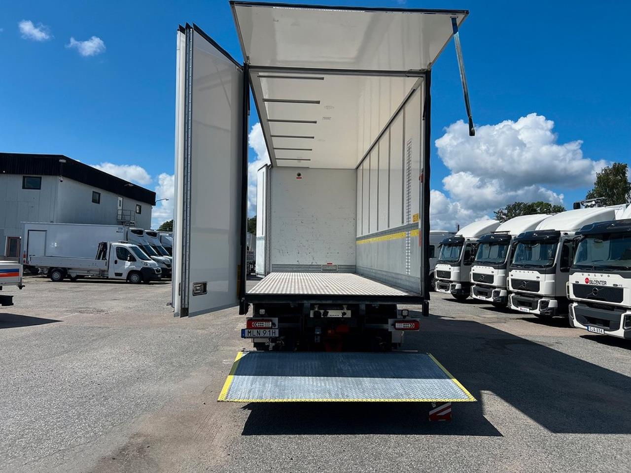 Volvo FH13 500 6x2*4 Skåpbil ÖBS I-Save I-See Skåpsvärmare  2021 - Skåp