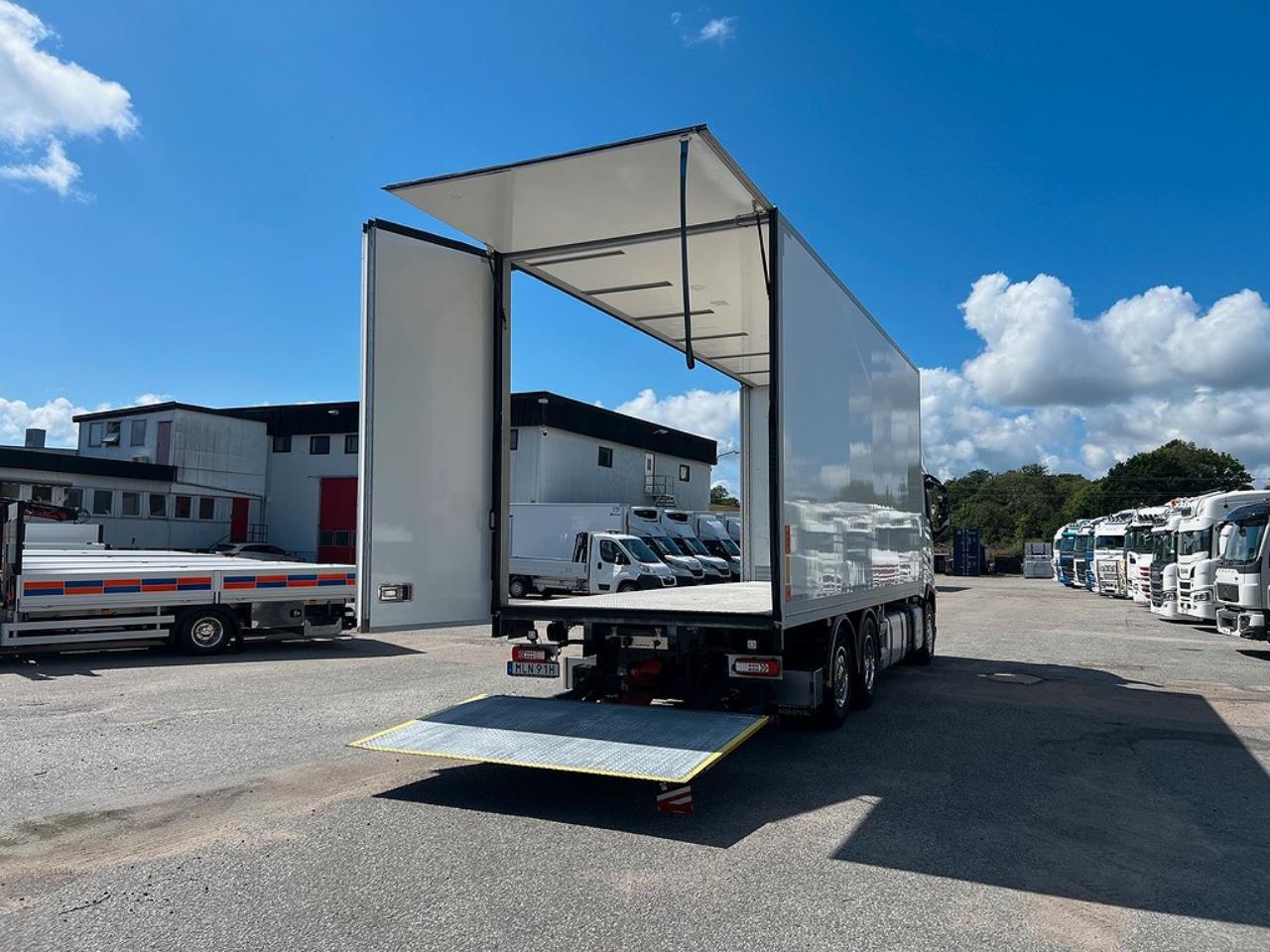 Volvo FH13 500 6x2*4 Skåpbil ÖBS I-Save I-See Skåpsvärmare  2021 - Skåp