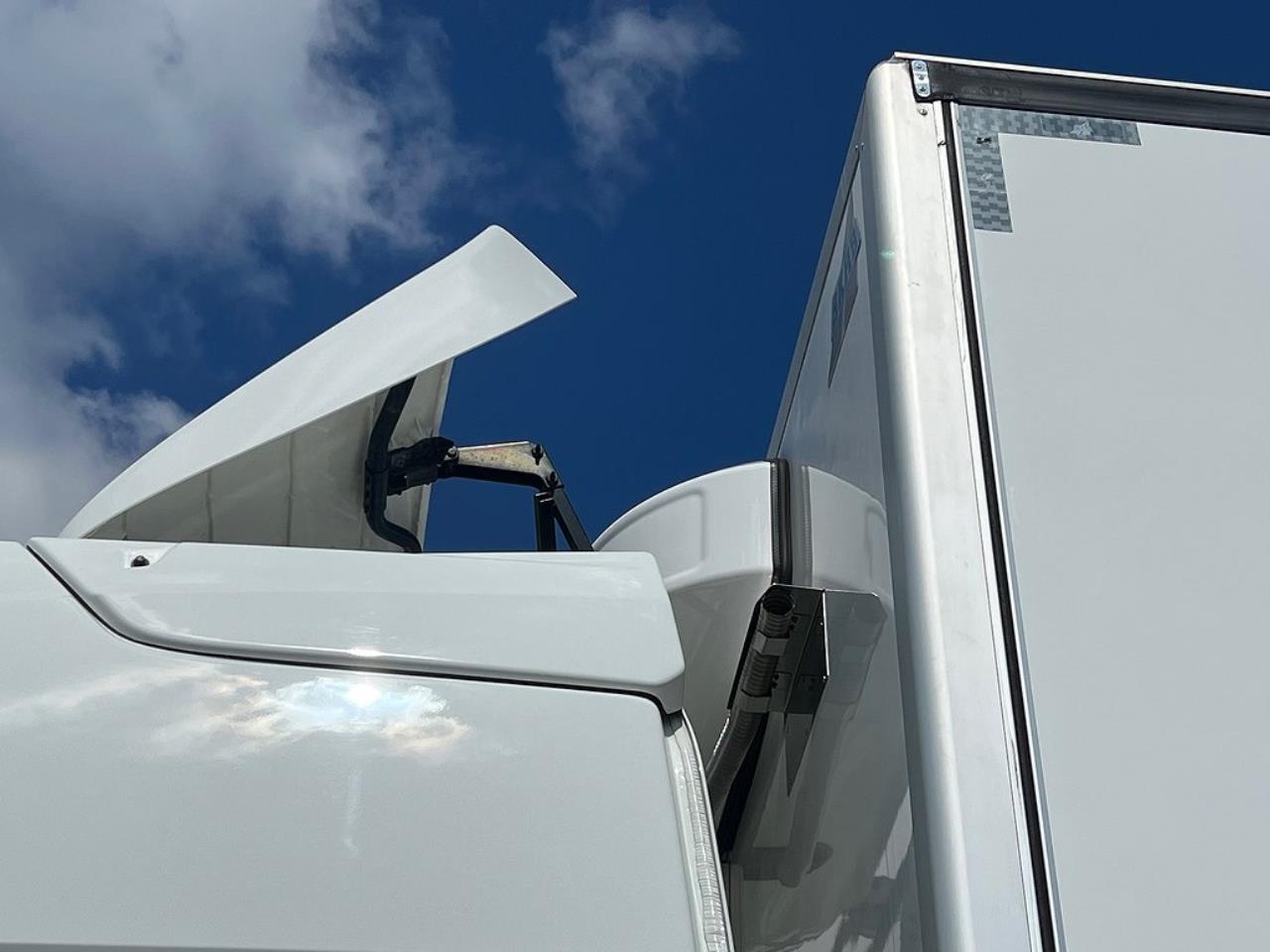 Volvo FH13 500 6x2*4 Skåpbil ÖBS I-Save I-See Skåpsvärmare  2021 - Skåp