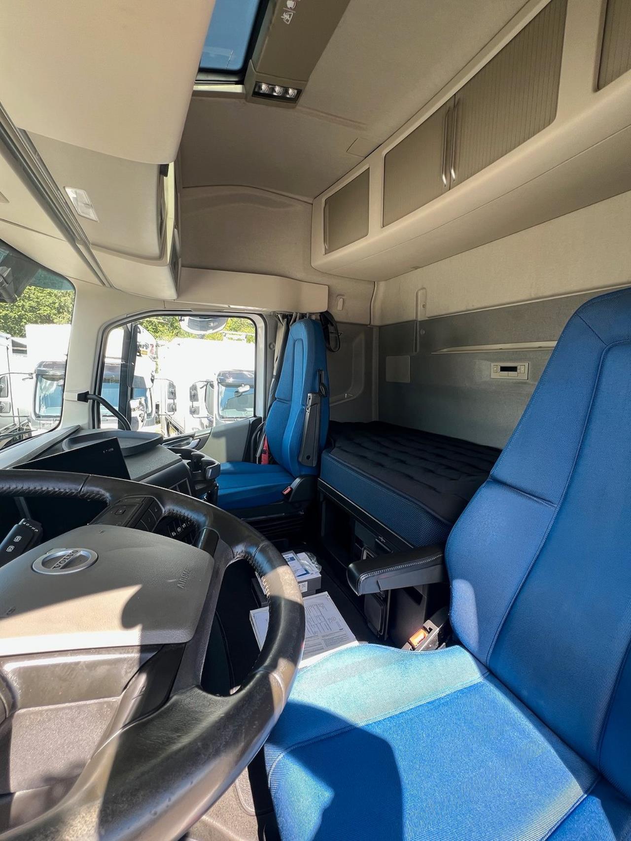 Volvo FH13 500 6x2*4 Skåpbil ÖBS I-Save I-See Skåpsvärmare  2021 - Skåp