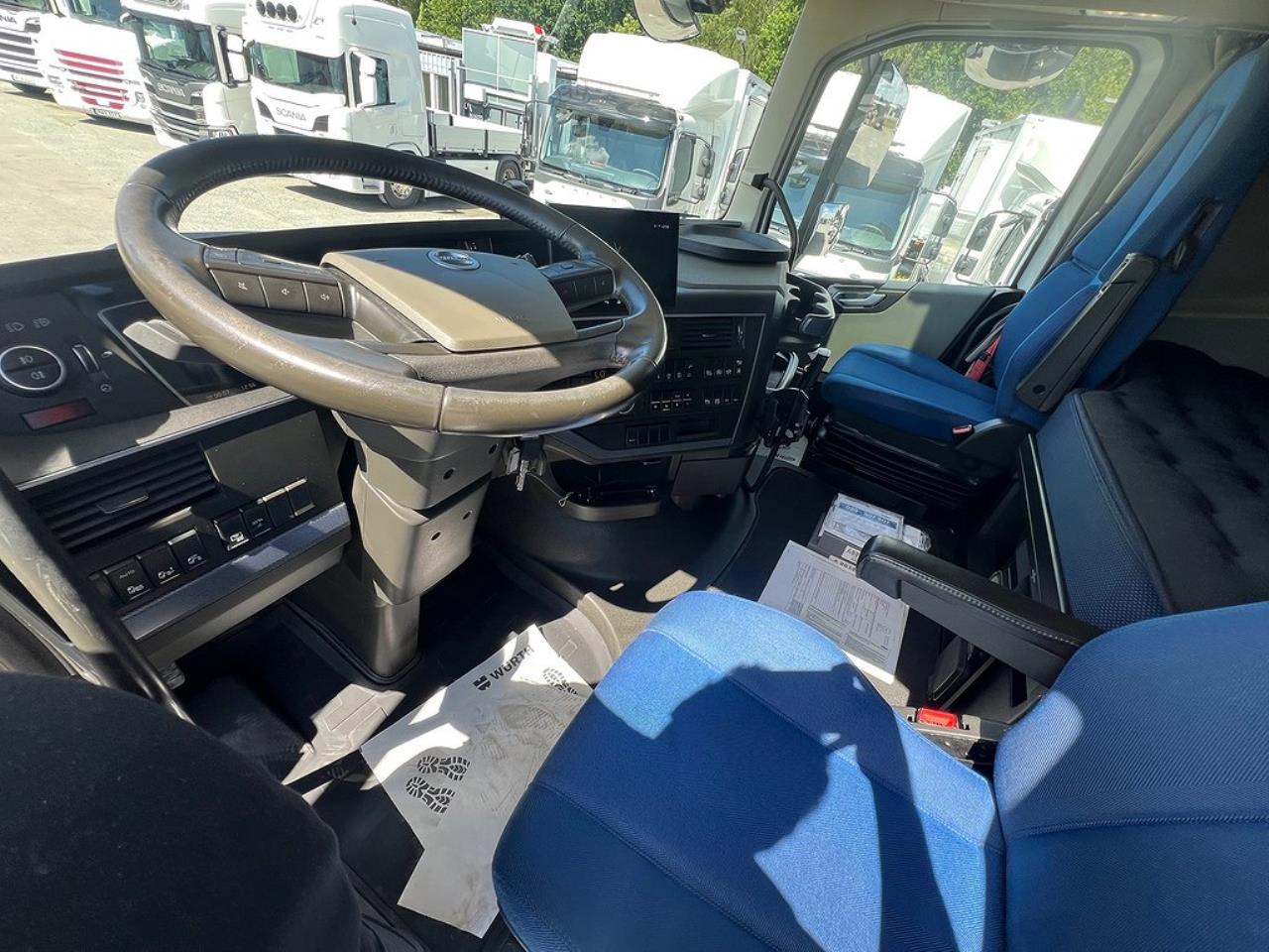 Volvo FH13 500 6x2*4 Skåpbil ÖBS I-Save I-See Skåpsvärmare  2021 - Skåp