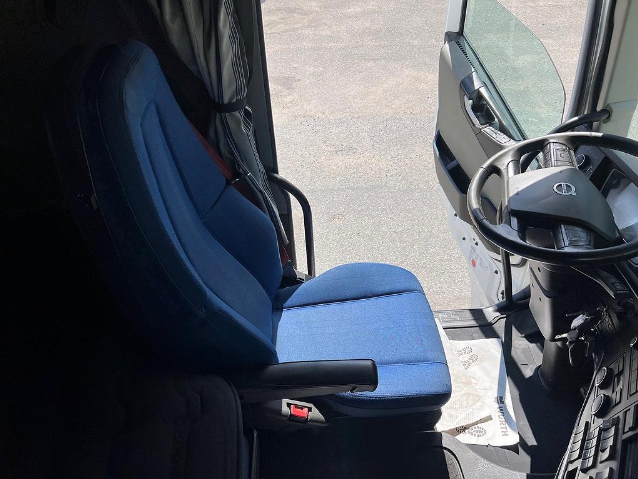 Volvo FH13 500 6x2*4 Skåpbil ÖBS I-Save I-See Skåpsvärmare  2021 - Skåp