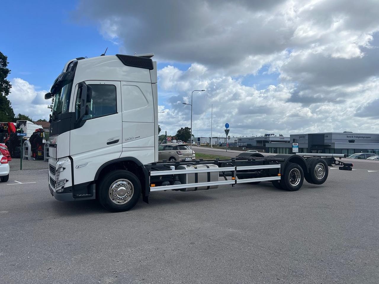 Volvo FH13 500 6x2*4 Skåpbil/Kylbil 23 pallars ?? 2024 - Skåp
