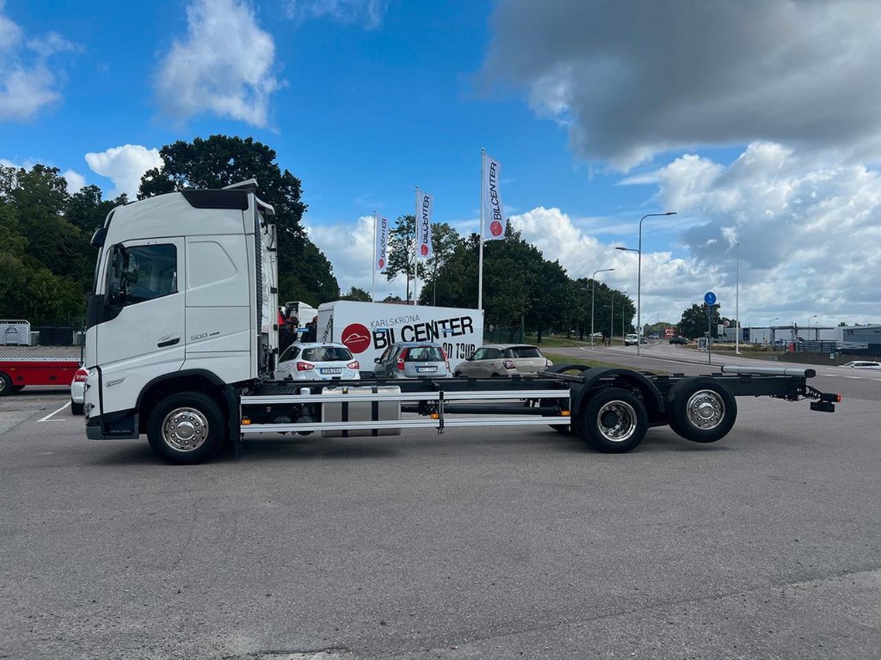 Volvo FH13 500 6x2*4 Skåpbil/Kylbil 23 pallars ?? 2024 - Skåp