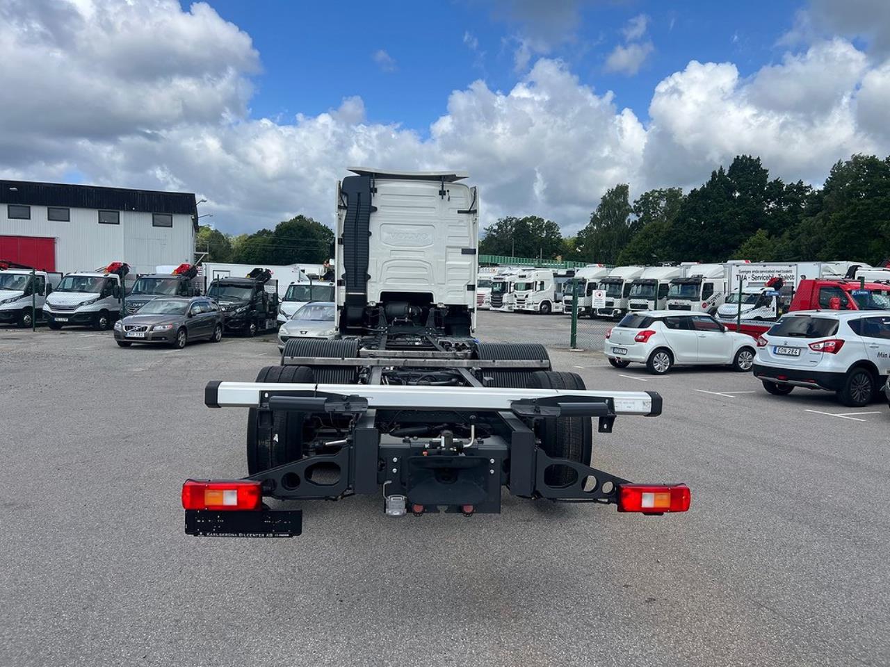Volvo FH13 500 6x2*4 Skåpbil/Kylbil 23 pallars ?? 2024 - Skåp