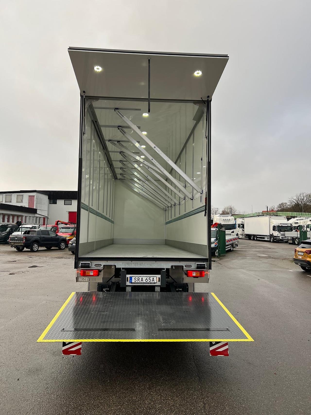 Volvo FH13 500 6x2*4 Sk&aring;pbil &Ouml;ppningsbarsida, L&aring;ngt Sk&aring;p 2024 - Sk&aring;p