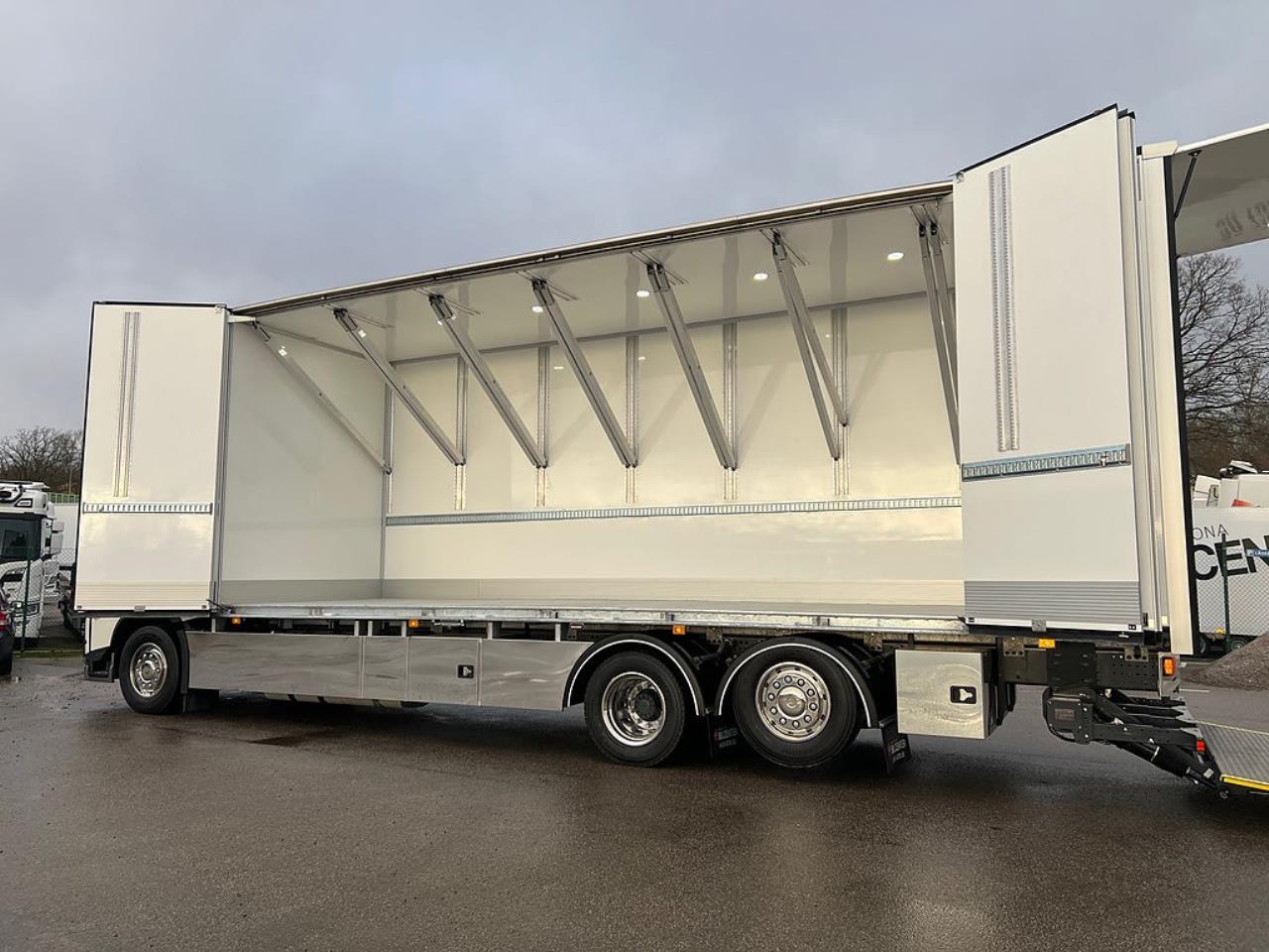 Volvo FH13 500 6x2*4 Sk&aring;pbil &Ouml;ppningsbarsida, L&aring;ngt Sk&aring;p 2024 - Sk&aring;p