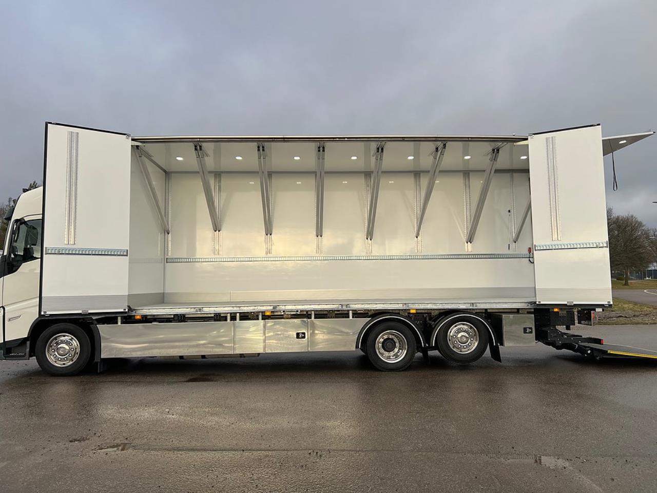 Volvo FH13 500 6x2*4 Sk&aring;pbil &Ouml;ppningsbarsida, L&aring;ngt Sk&aring;p 2024 - Sk&aring;p