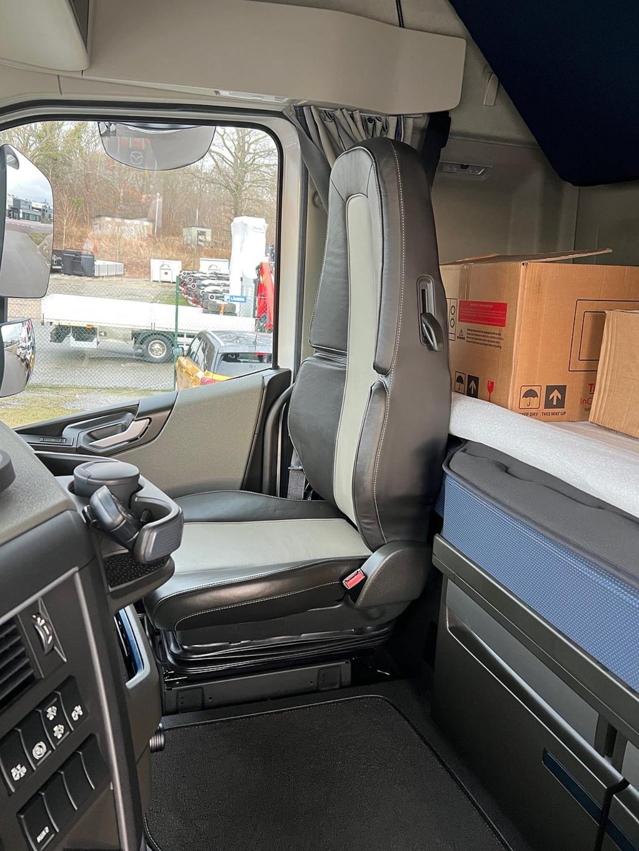 Volvo FH13 500 6x2*4 Sk&aring;pbil &Ouml;ppningsbarsida, L&aring;ngt Sk&aring;p 2024 - Sk&aring;p