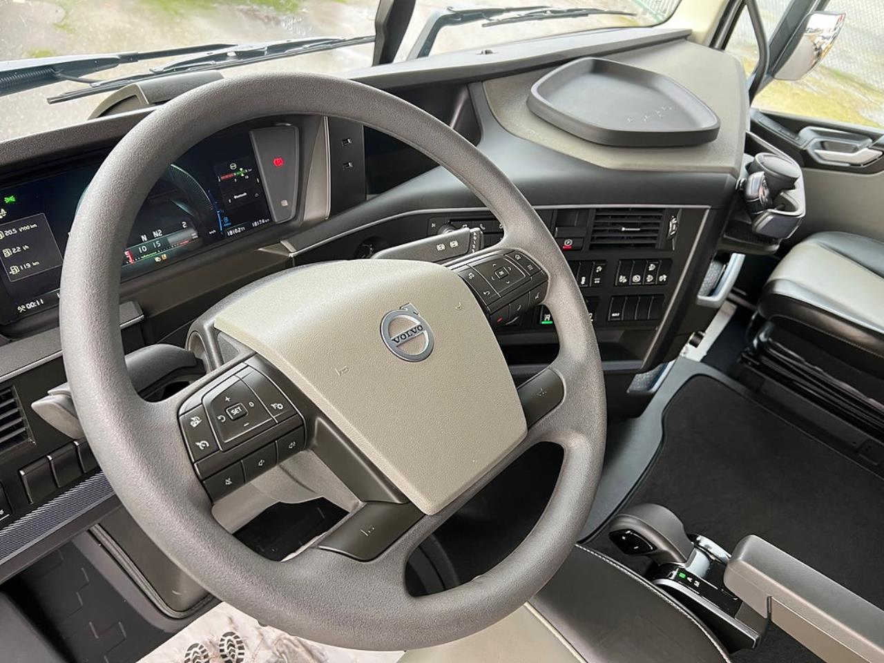 Volvo FH13 500 6x2*4 Sk&aring;pbil &Ouml;ppningsbarsida, L&aring;ngt Sk&aring;p 2024 - Sk&aring;p