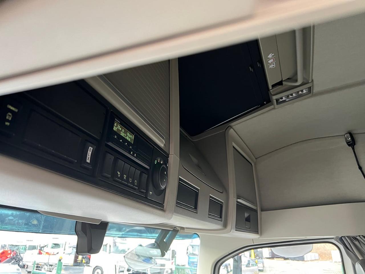 Volvo FH13 500 6x2*4 Sk&aring;pbil &Ouml;ppningsbarsida, L&aring;ngt Sk&aring;p 2024 - Sk&aring;p