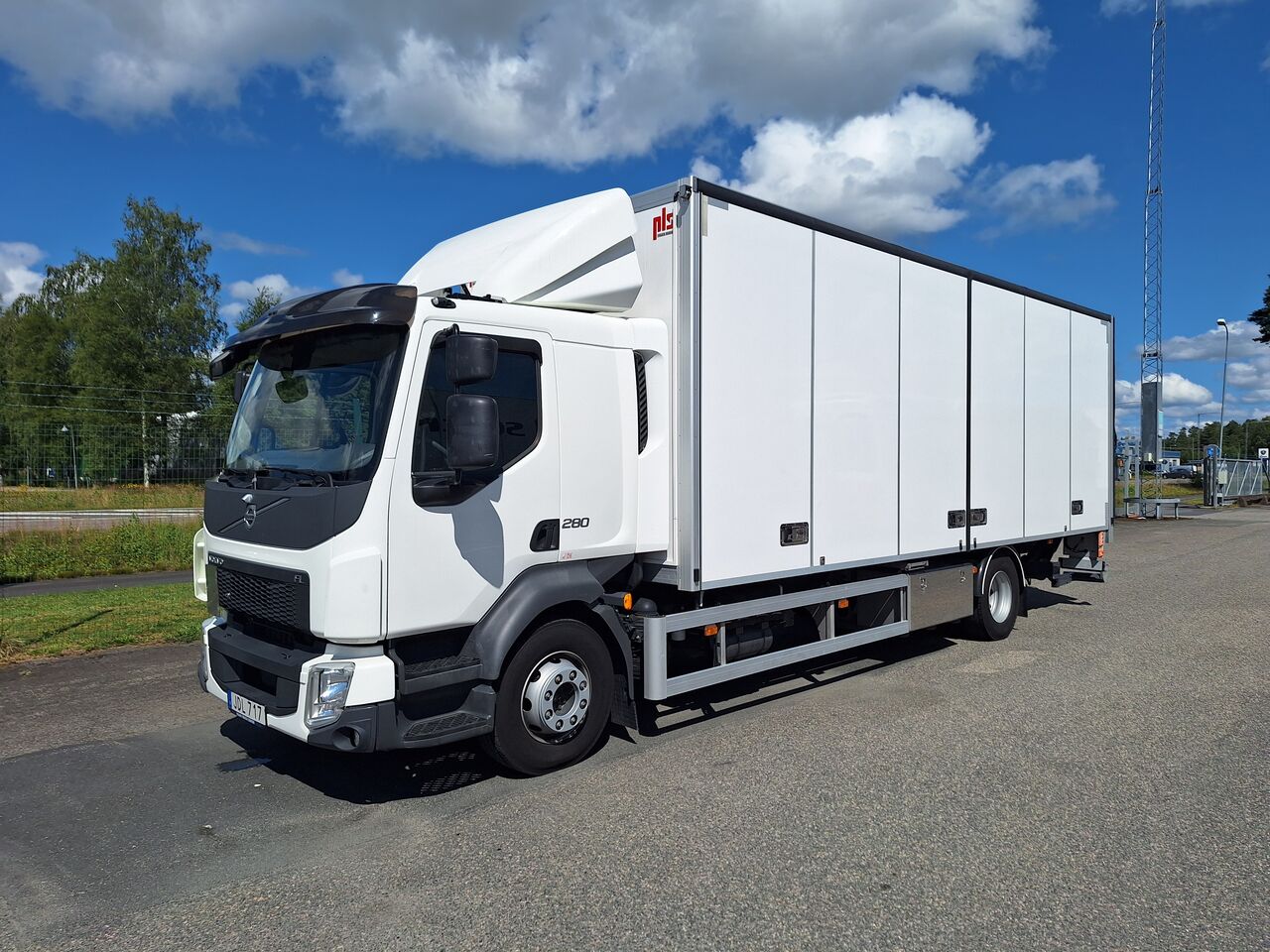 Volvo FLL Skåp 2022 - Skåp