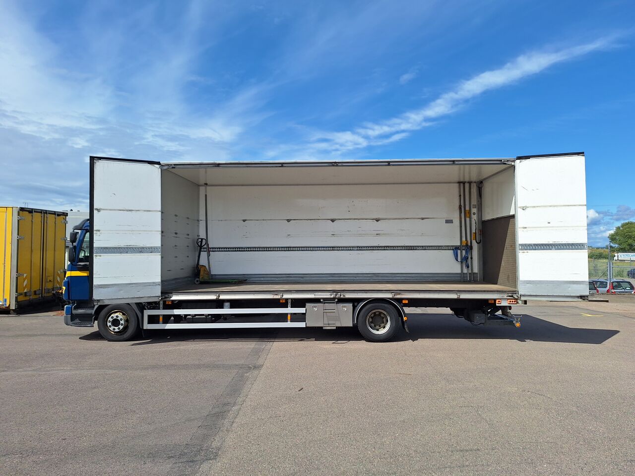 Volvo FLL Skåp 2018 - Skåp
