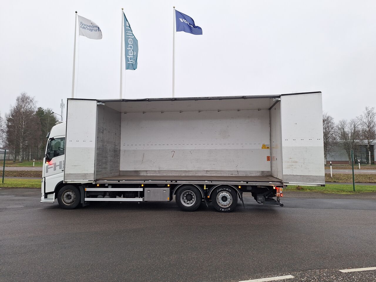 Volvo FH 6x2 Sk&aring;pbil 2021 - Sk&aring;p