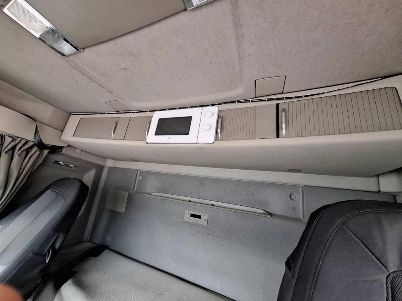 Volvo FH 16 550 Recodrive 2018 - Krok/Lastväxlare