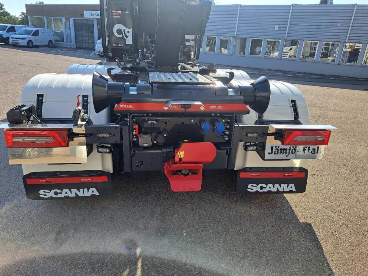 Scania R 560 6X2*4 HIAB 2025 - Krok/Lastväxlare