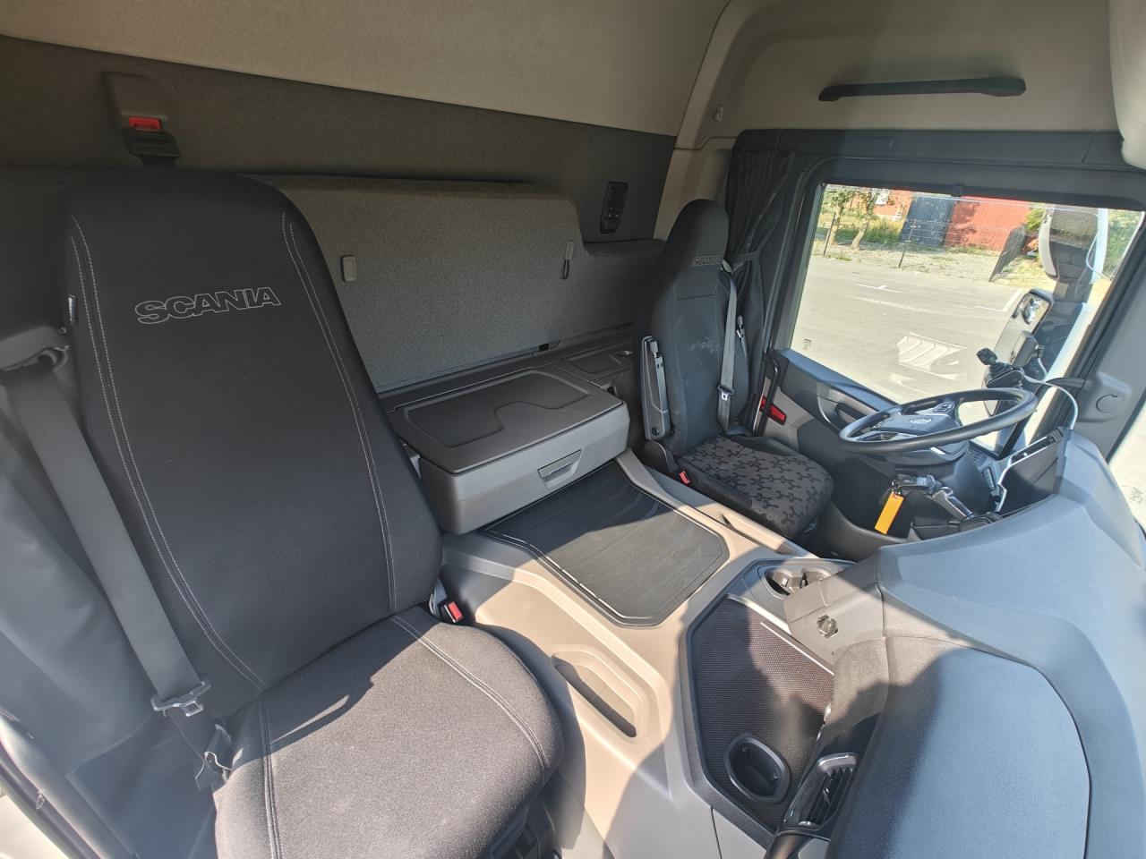SCANIA P450 2019 - Krok/Lastväxlare