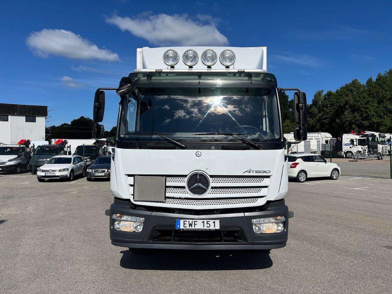 Mercedes-Benz Atego 1524L 4x2 Sovhytt Skåpbil Öppningsbarsida 2015 - Skåp