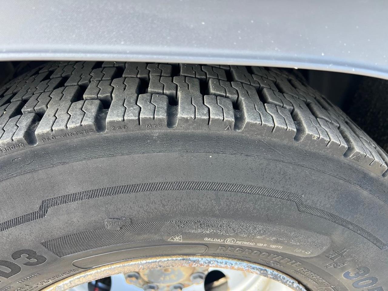 Mercedes-Benz Atego 1524L 4x2 Sovhytt Skåpbil Öppningsbarsida 2015 - Skåp