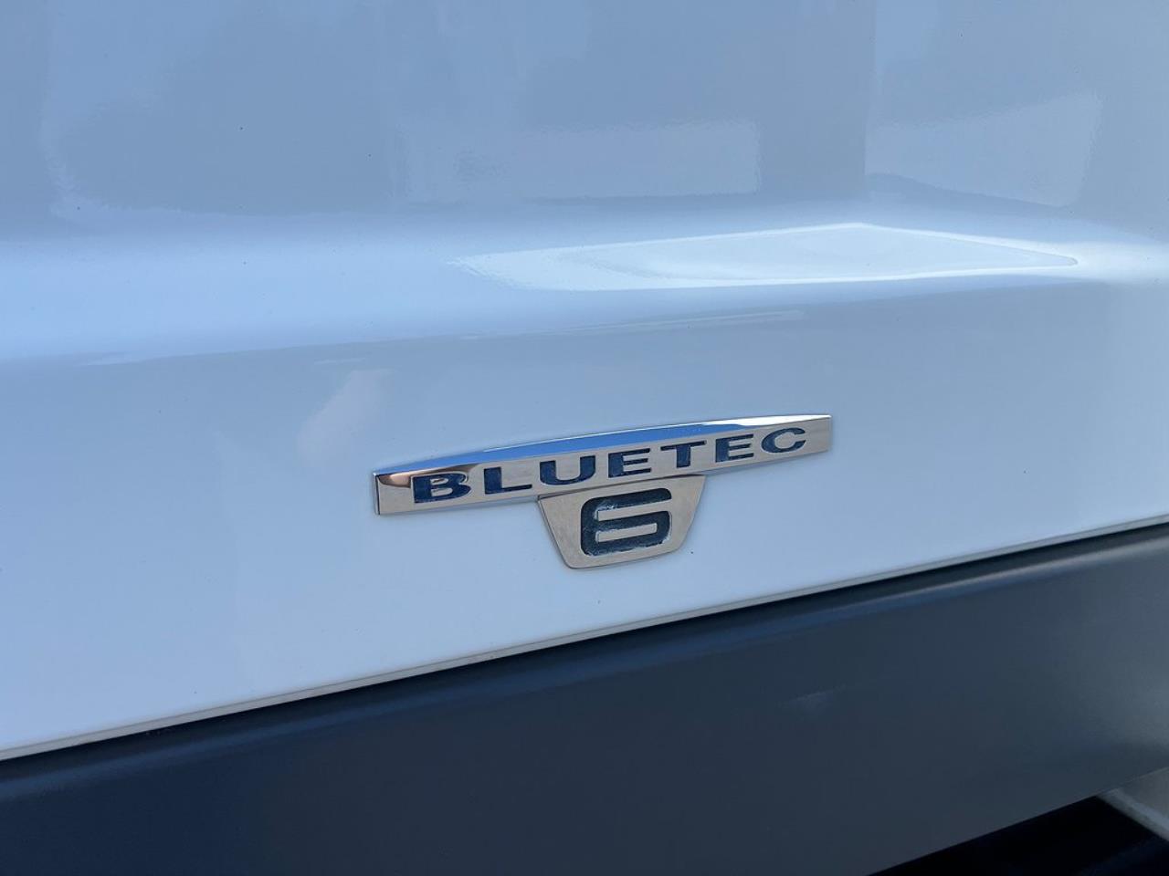 Mercedes-Benz Atego 1524L 4x2 Sovhytt Skåpbil Öppningsbarsida 2015 - Skåp