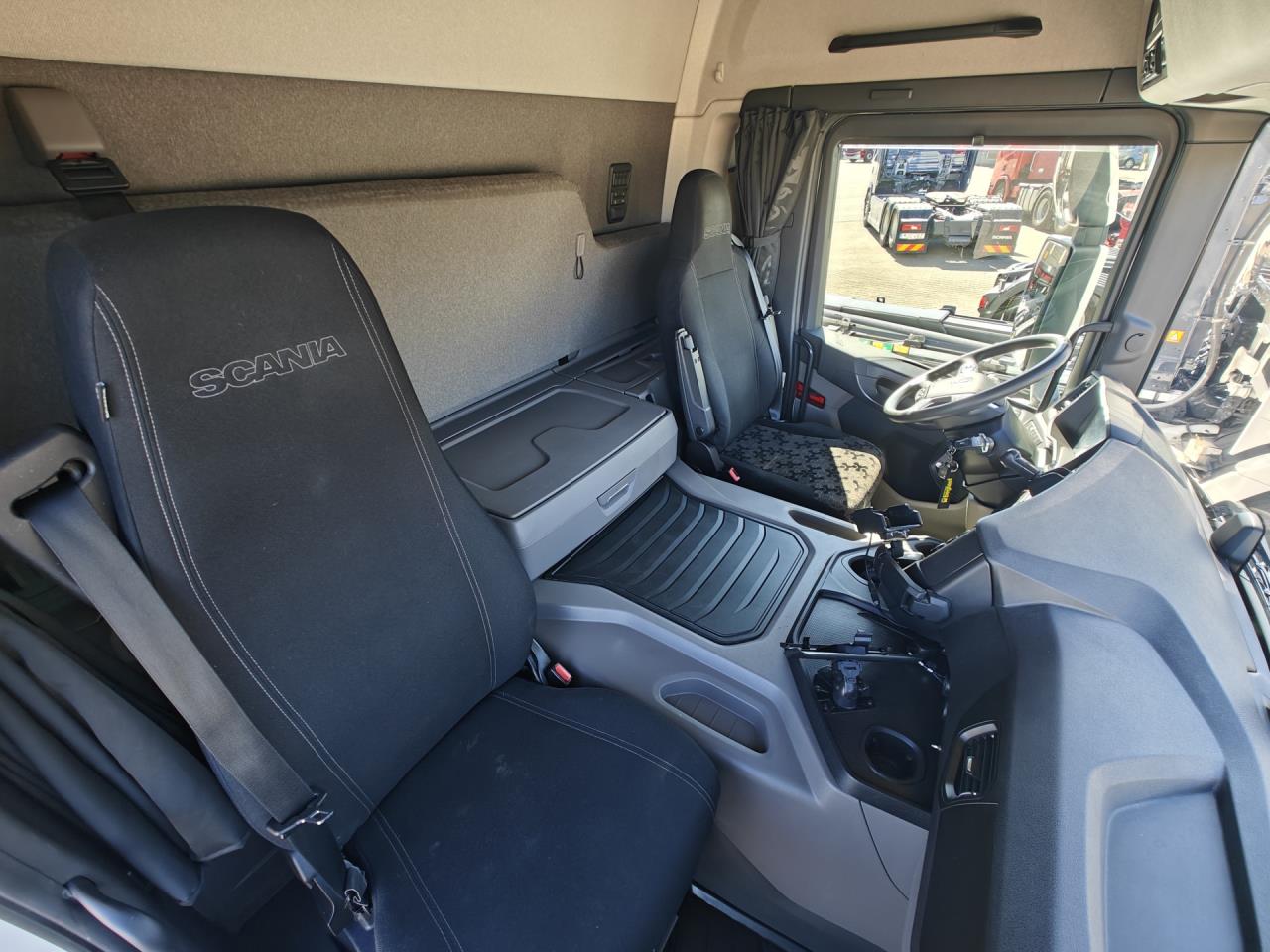 SCANIA P410 2019 - Skåp