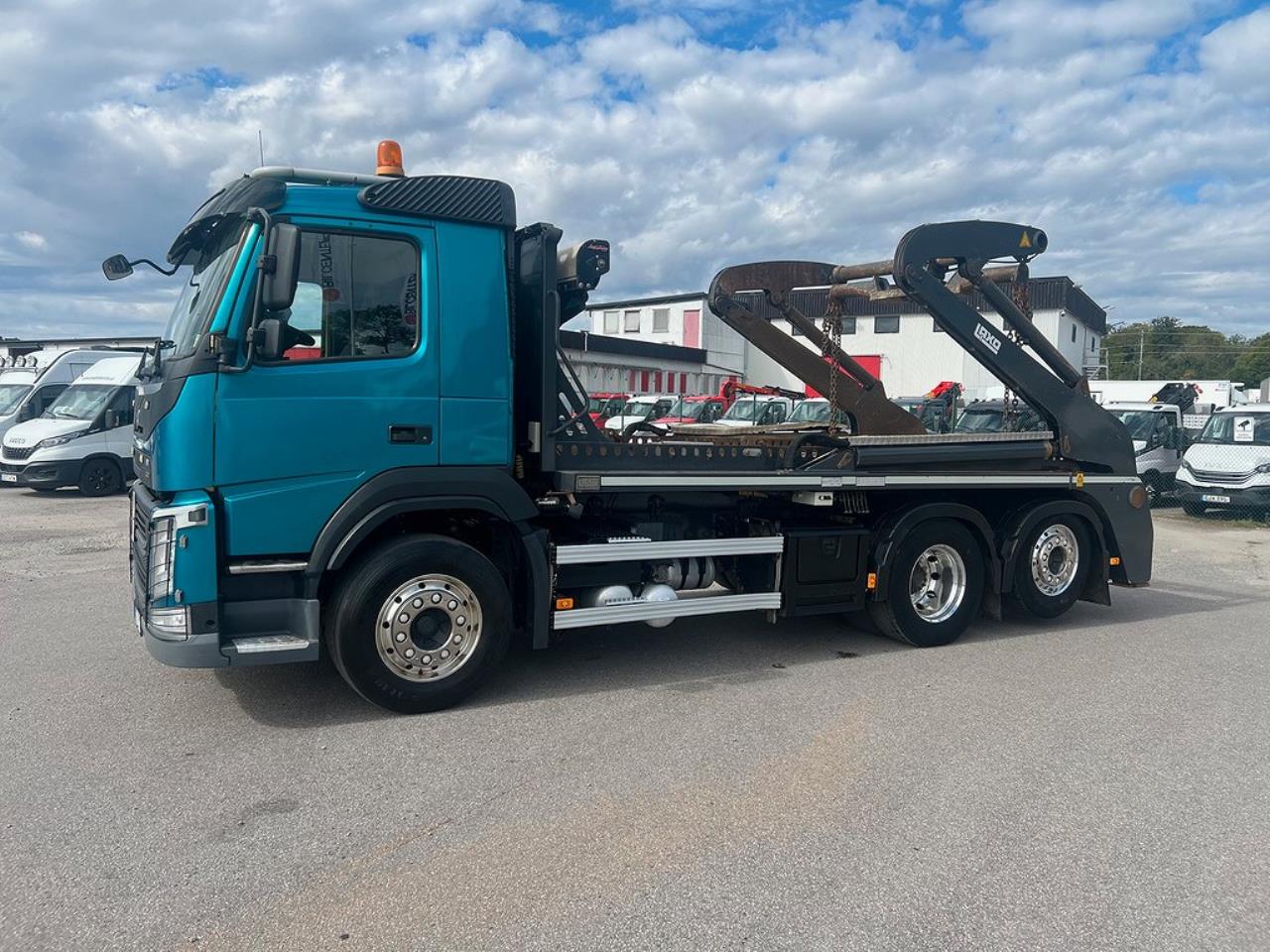 Volvo FM 410 6x2*4 Liftdumper Laxo med rotator Euro 6 2015 - Växelflak