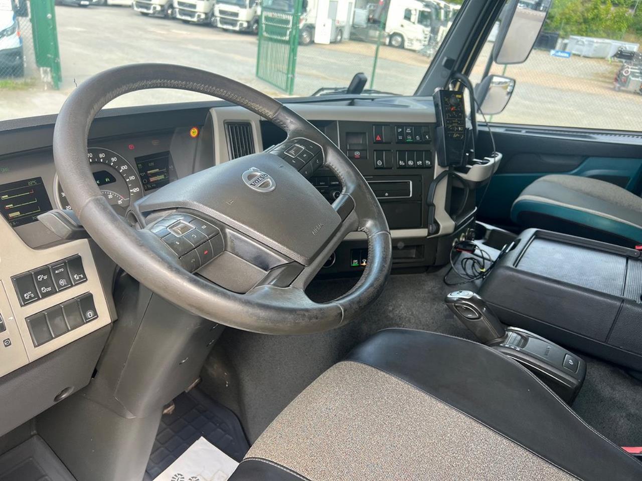 Volvo FM 410 6x2*4 Liftdumper Laxo med rotator Euro 6 2015 - Växelflak
