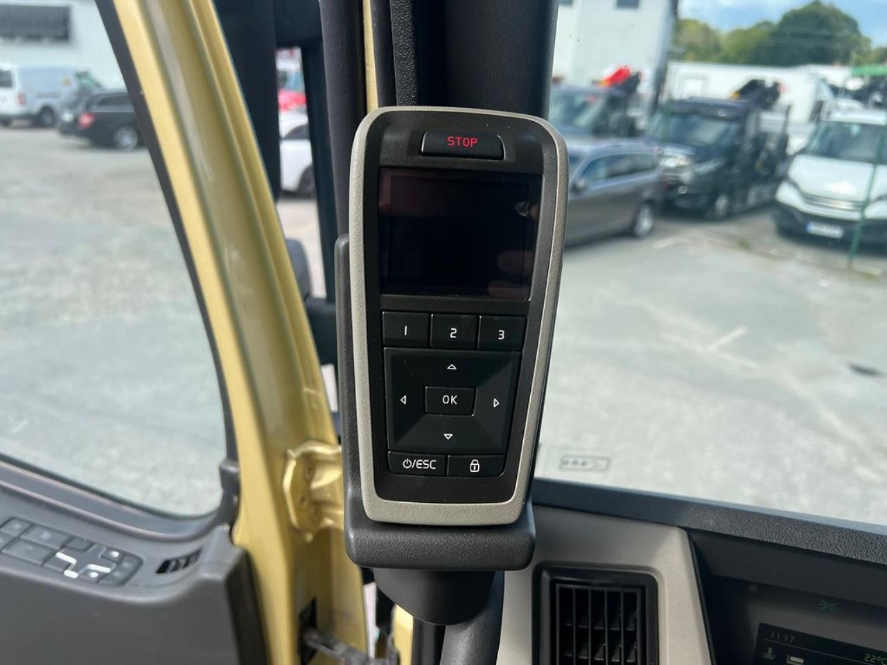 Volvo FM 410 6x2*4 Liftdumper Laxo med rotator Euro 6 2015 - Växelflak