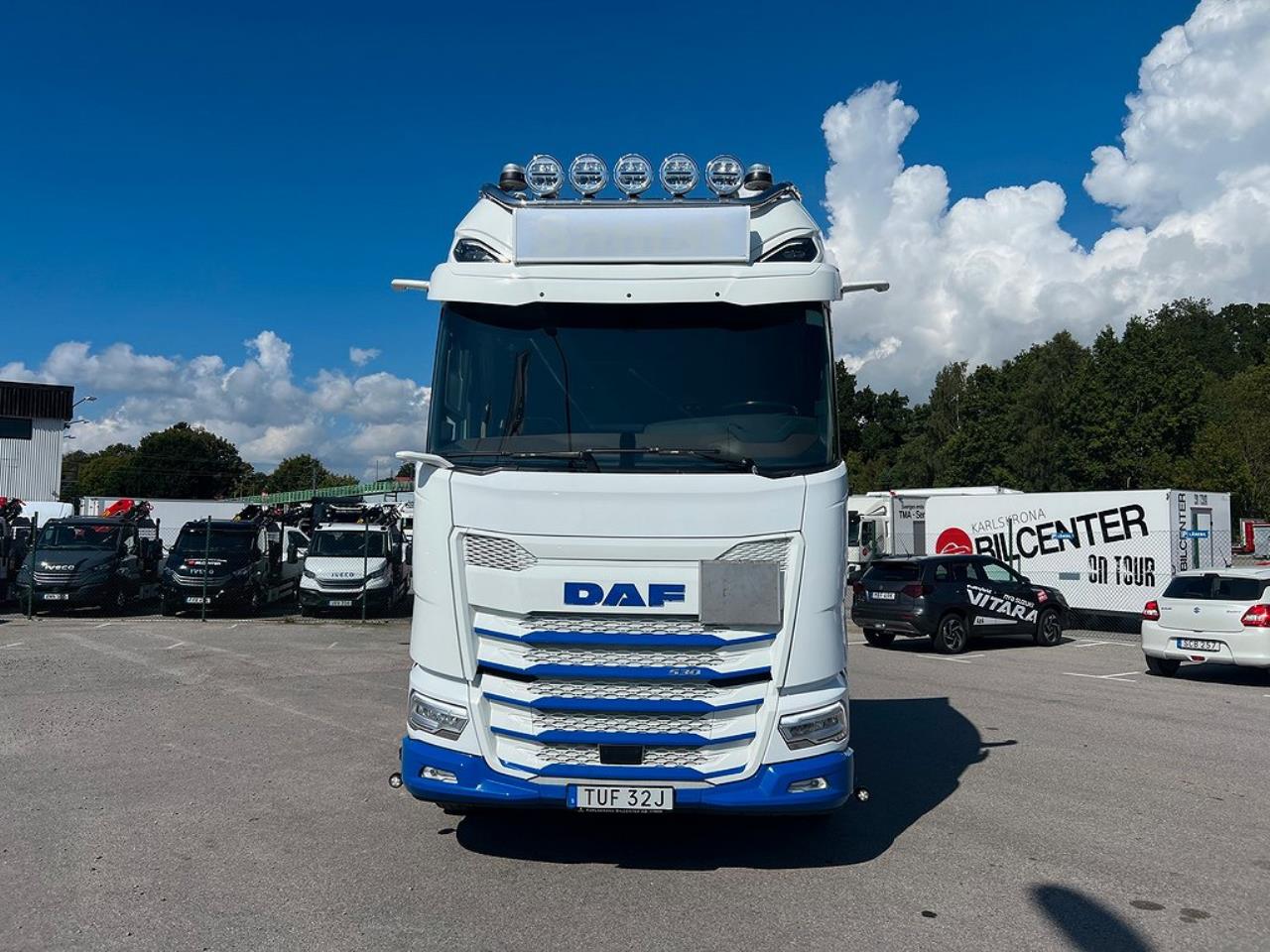 DAF XG+ 530 6x2 Dragbil ADR Klassad & Kompressor, 4,0 Hjulba 2023 - Dragbil