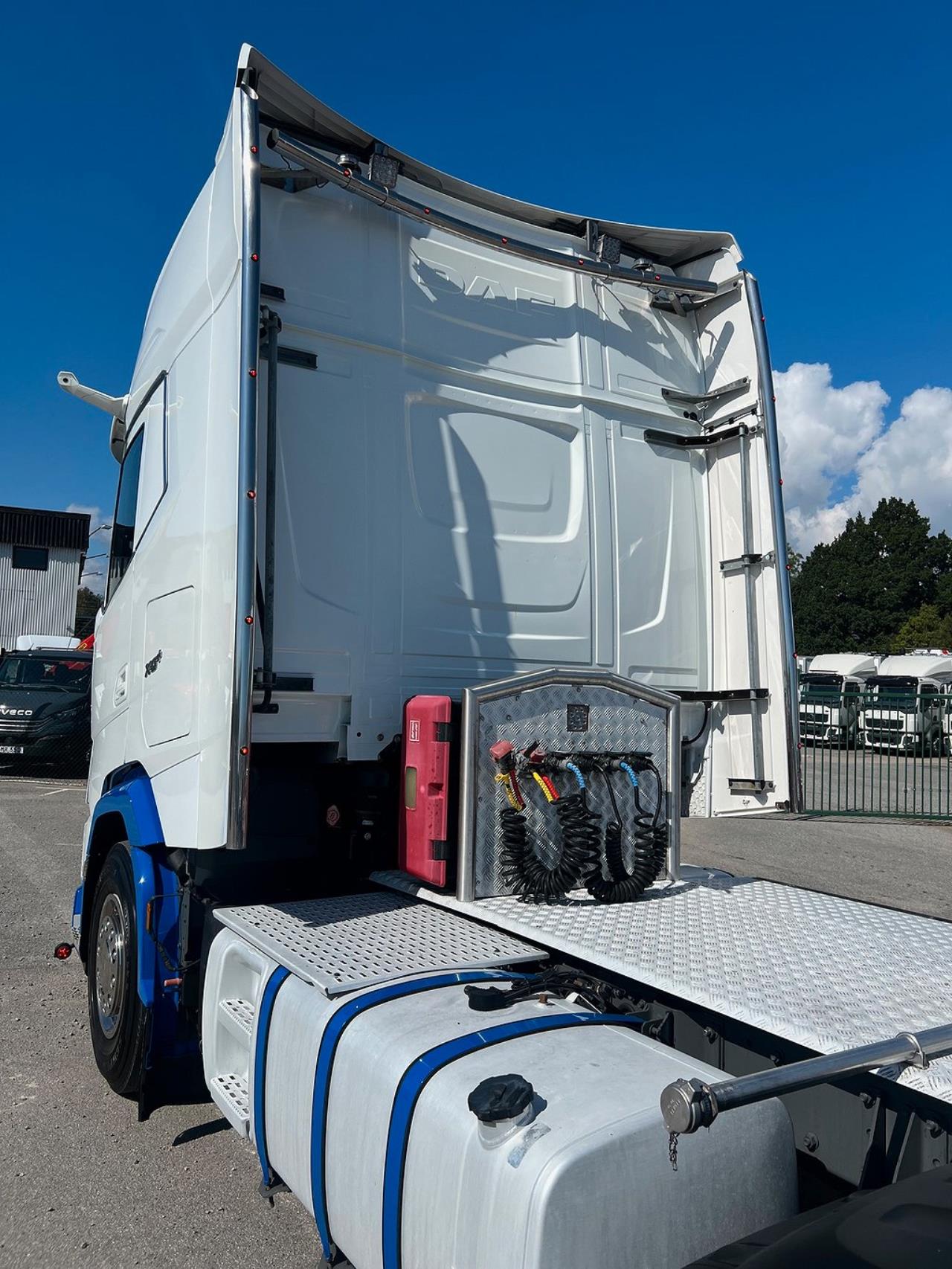 DAF XG+ 530 6x2 Dragbil ADR Klassad & Kompressor, 4,0 Hjulba 2023 - Dragbil