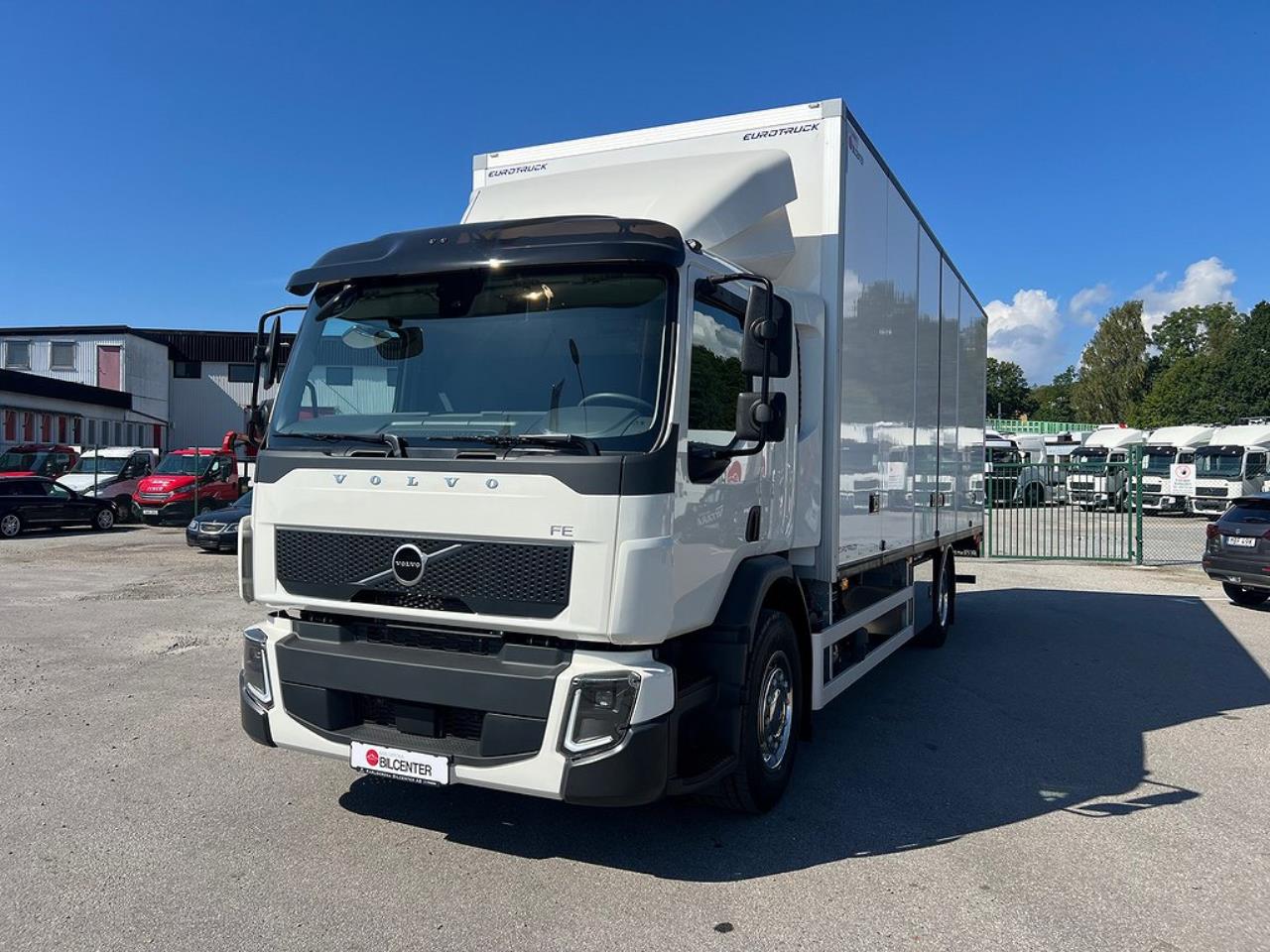 Volvo FE 320 4x2 Nya Modellen, Skåpbil med Öppningsbarsida 2024 - Skåp