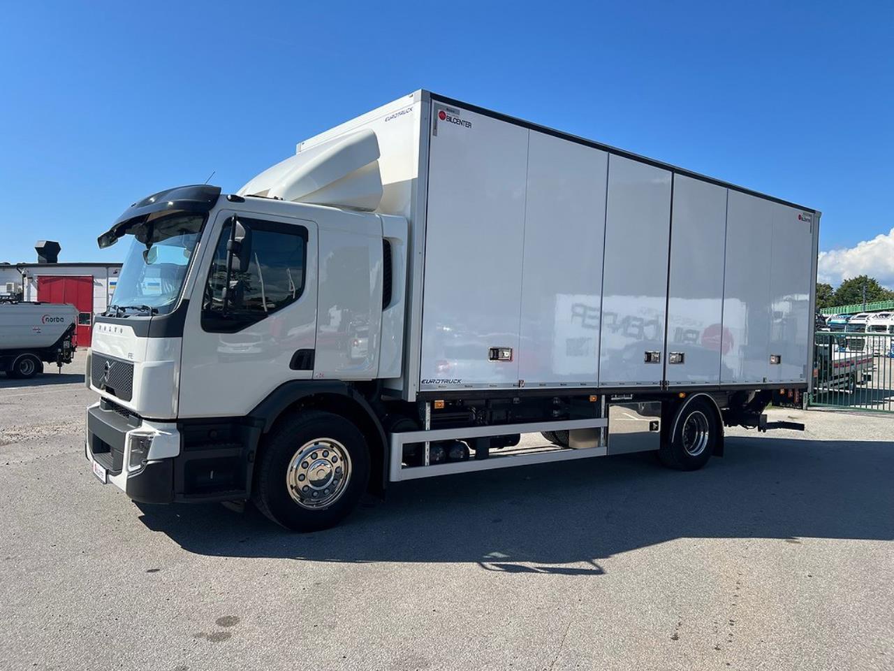 Volvo FE 320 4x2 Nya Modellen, Skåpbil med Öppningsbarsida 2024 - Skåp
