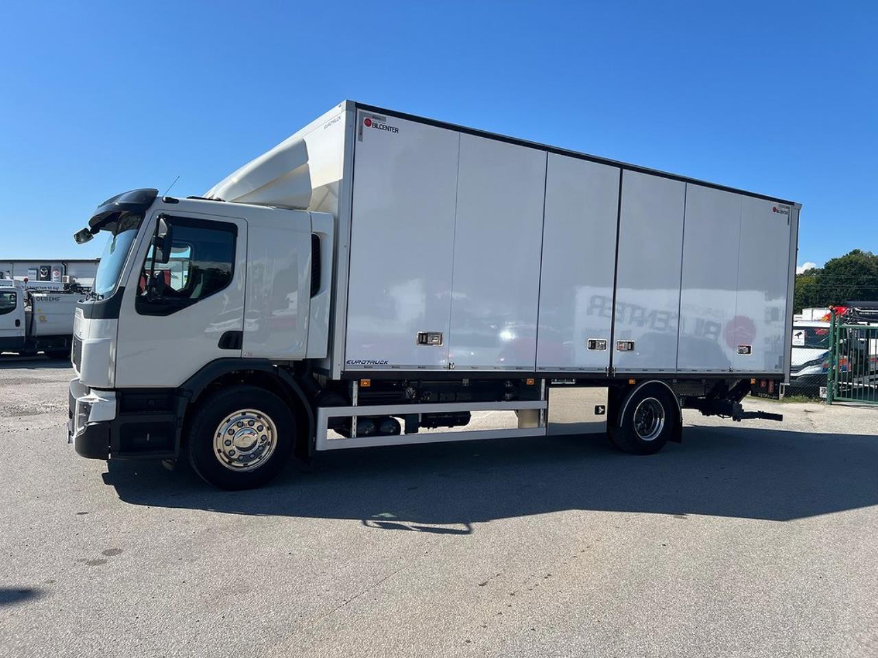 Volvo FE 320 4x2 Nya Modellen, Skåpbil med Öppningsbarsida 2024 - Skåp