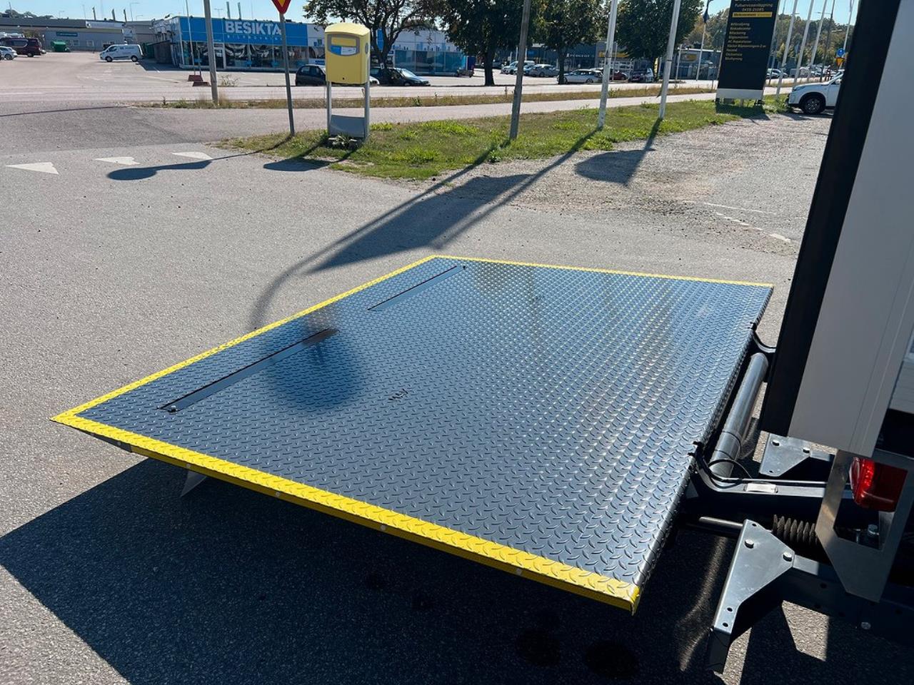Volvo FE 320 4x2 Nya Modellen, Skåpbil med Öppningsbarsida 2024 - Skåp
